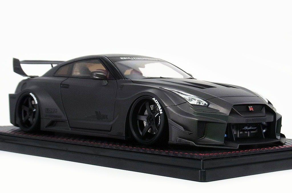 Nissan 35GT-RR LB Silhouette Works GT Matte Black 1/18 IGNITION